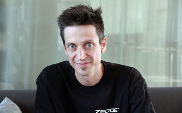 Stig Bakken er teknisk sjef i Zedge. Han ble engasjert i PHP-prosjektet i 1996 og skrev blant annet Oracle-støtten som ble inkludert i PHP 2.0. Det var også Bakken som etablerte PEAR. <i>Bilde: Harald Brombach</i>