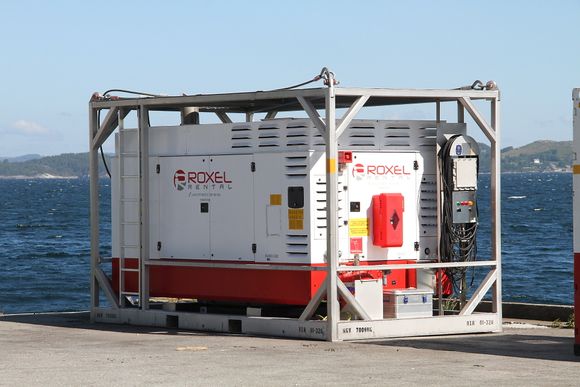 Roxel tjener også penger på utleie av generatorer og annet utstyr som de selv har modifisert for offshorebruk.