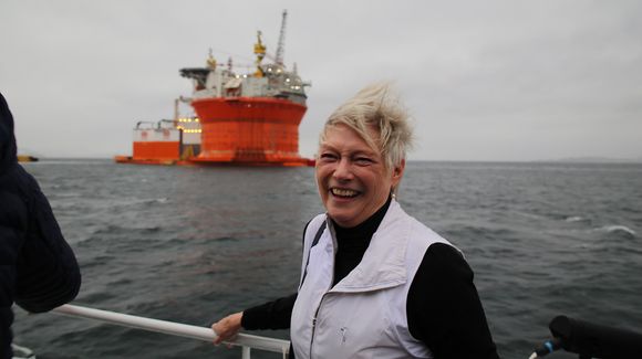 Sjefen for Det internasjonale energibyrået (IEA), Maria van der Hoeven, var tydelig imponert over det hun fikk se i fjorden utenfor Hammerfest.