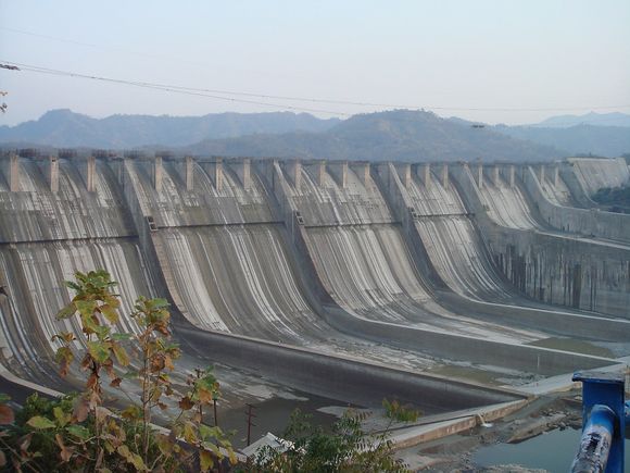 Sardar Sarovar-dammen i India.