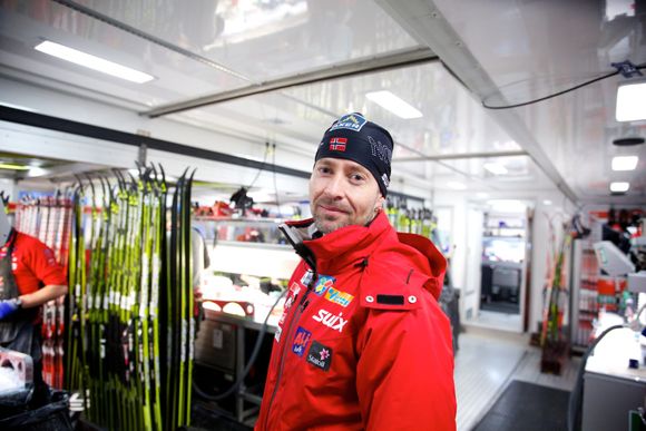 Smøresjef Knut Nystad studerte blant annet støtteapparatet til Formel 1-lag for å få inspirasjon til smørebussen.Foto: Eirik Helland Urke
