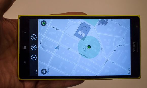 Ultra-GPS: Nokias nye programvare i kominasjon med lyssterk full HD-skjerm slår det meste av bilnavigatorer.