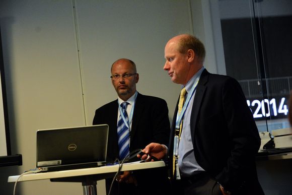Bjørn Søgård, leder for subsea i DNV GL, presenterer den nye standardsertifiseringen på en pressekonferanse på ONS i Stavanger.