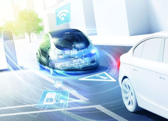 Den tilkoblede bilen: I fremtiden vil biler være permanent tilkoblet nettet, miljøet og andre bilder i nærheten.