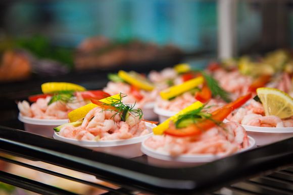 Helsedirektoratet anbefaler sjømat på arbeidsplassen. FMC har alltid en form for fisk eller skalldyr tilgjengelig i kantinen.