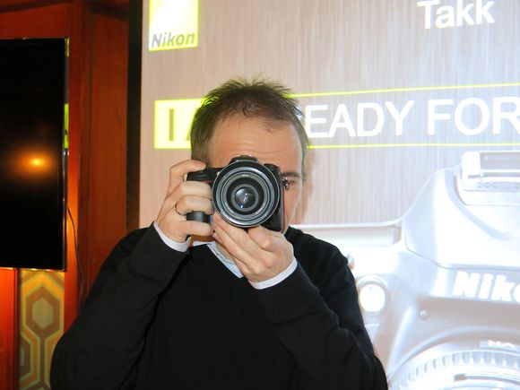Frister: Produktspesialist i Nikon Norge, Jon Aasen, tror det nye mellomsegmentkameraet sine egenskaper vil appellere til avanserte fotoentusiaster