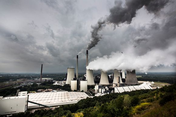 Mye kraft: Totalt 2200 MW produserer Eons kullkraftverk Scholven i Gelsenkirchen når det går for fullt.
