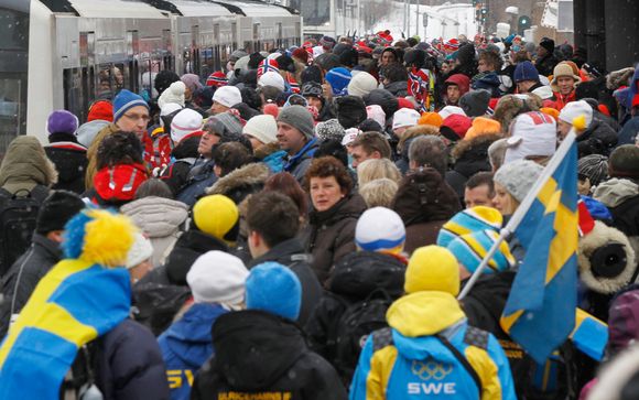 TRANGT: Ski-VM viste tydelig at kapasiteten til og fra stasjonene ikke var god nok.