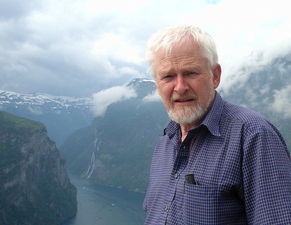Kjell E. Røise savner mer blest omkring 100-årsjubileet for den første motoriserte flygningen i Norge.