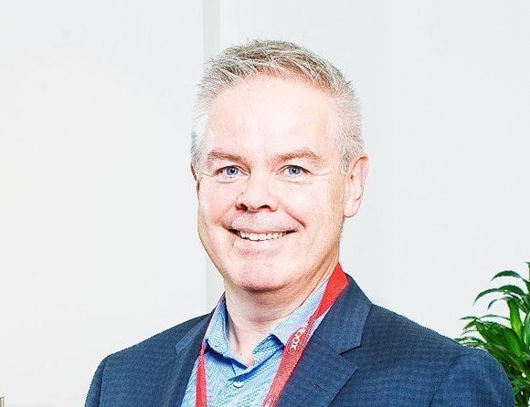 Bedre drift SIKRERE: Lyse-direktør Eirik Gundegjerde utvikler tjenester basert på både strøm- og fibernett.