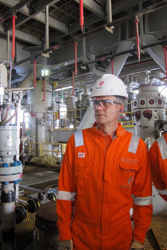 Norskutviklede teknologier HELGE LUND OFFSHORE: Statoil-sjefen gjestet brønnhodeplattform B og Peregrino FPSO for første gang under den offisielle åpningen forrige uke.