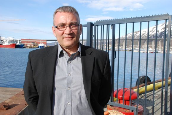 Varaordfører Kjell Richardsen i Berlevåg kommune vil ha fortgang i kraftlinjeutbygging i Finnmark, og ber om kraftlinje til Russland for å eksportere vindkraften som planlegges i kommunen.