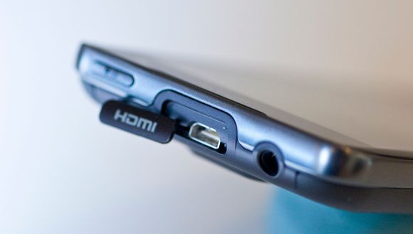 NYTT: HDMI-plugg i mobiltelefonen har fortsatt nyhetens behag over seg. LG er tidlig ute med å la mobilen kunne koble seg til TV-en.