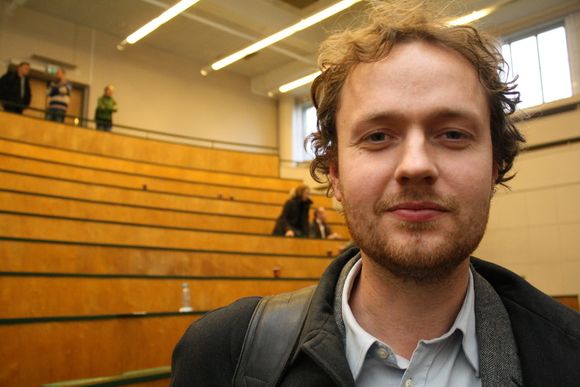 I forskningens kjerne SKUMMER FLØTEN: NTNU-studentene får presentert den ferskeste og mest lovende teknologien fra Cern, sier industriattaché Ole Petter Nordahl.