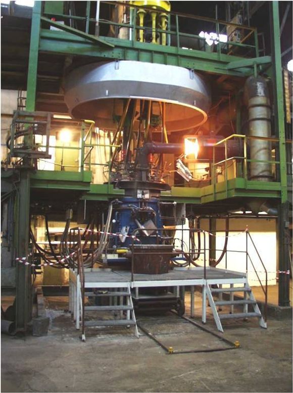 Etterlyser risikomidler INNOVASJON: Elkem har testet karbotermisk aluminiumsproduksjon i en laboratoriereaktor på 1 MW i Kristiansand.