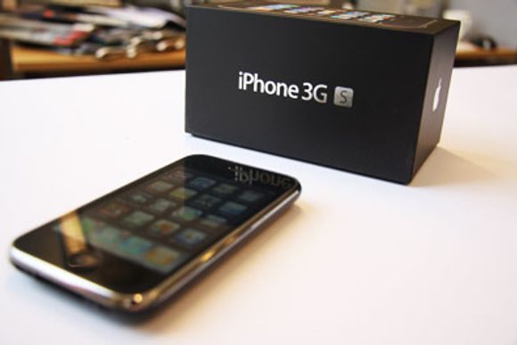 Tagger deg LIK: iPhone 3GS har ingen ytre ulikheter med iPhone 3G.