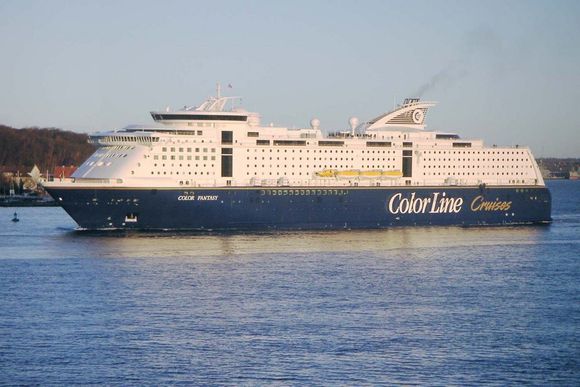 Sparer tid og penger Color Fantasy er verdens nest største cruiseferge og trafikkerer strekningen Oslo-Kiel.