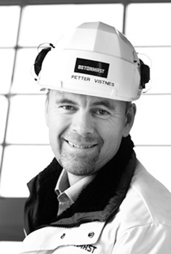 Voldsom vekst OPTIMIST: Betonmast-direktør Petter Vistnes ser frem til å ansette 20 nye medarbeidere i nærmeste fremtid. (FOTO: Betonmast)