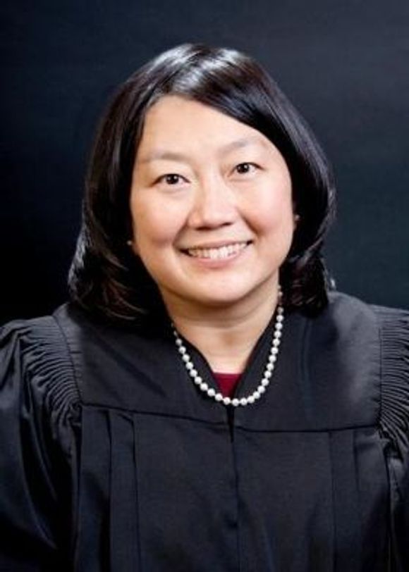 Lucy Koh, dommeren i rettssaken mellom Apple og Samsung i San Jose, California. <i>Bilde: United States District Court, Northern District of California</i>