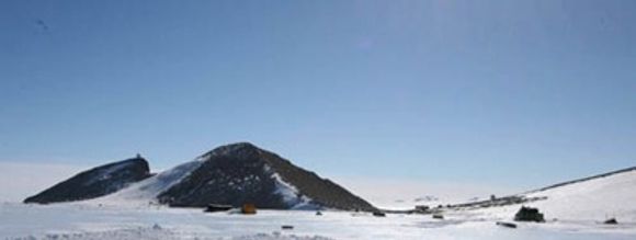 KSAT betjener Galileo fra TrollSat-stasjonen i Antarktis. (Foto: KSAT)