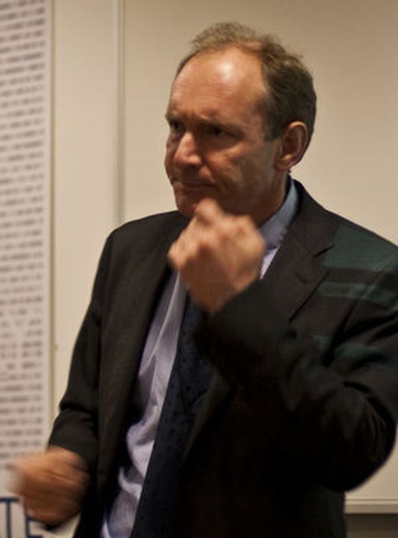 Tim Berners-Lee frykter at nettets evne til å drive innovasjon svekkes dersom nettnøytraliteten undergraves. <i>Bilde: Paul Clarke</i>