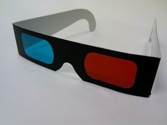 Helt enkle 3D-briller kan benyttes. <i>Bilde: Google</i>