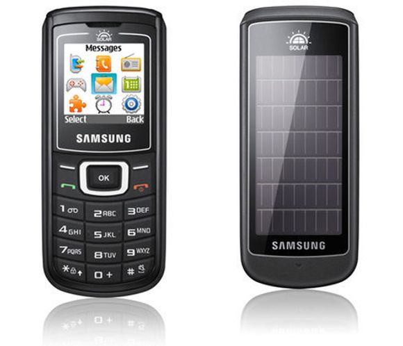 Samsung Guru 1107 med solceller på baksiden.