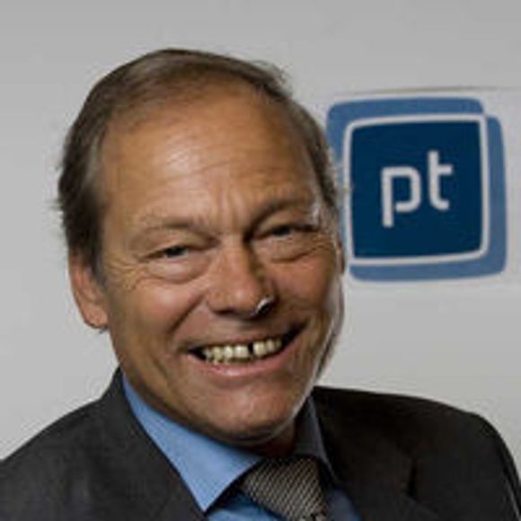 PT-direktør Willy Jensen har i mange år kjempet for maktfordeling over Internett. <i>Bilde: Svein Erik Dahl, Samfoto</i>