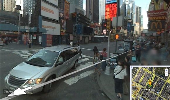 Google sladder nå bilskilt og ansikter i sin Street View-tjeneste, som her på Times Square i New York.