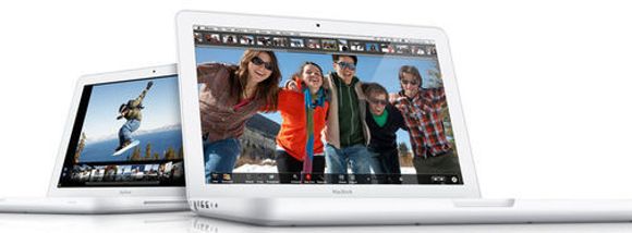 Apples bærbare Macbooks har fått ny utforming og likner nå mer på den dyrere Macbook Pro-modellen.