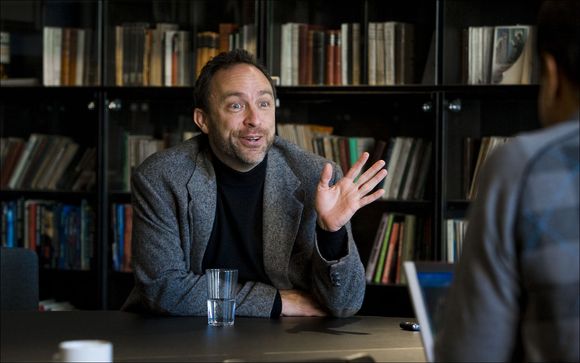 Wikipedia-gründer Jimmy Wales er en ivrig tilhenger av fritt innhold og fri programvare. Her under et intervju med Digi.no. <i>Bilde:  Per Ervland</i>