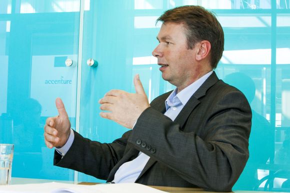 - Politikerne i Norge har ikke noe å skamme seg over, mener Accenture-sjefen som sammenligner norske og internasjonale forhold. <i>Bilde: Per Ervland</i>