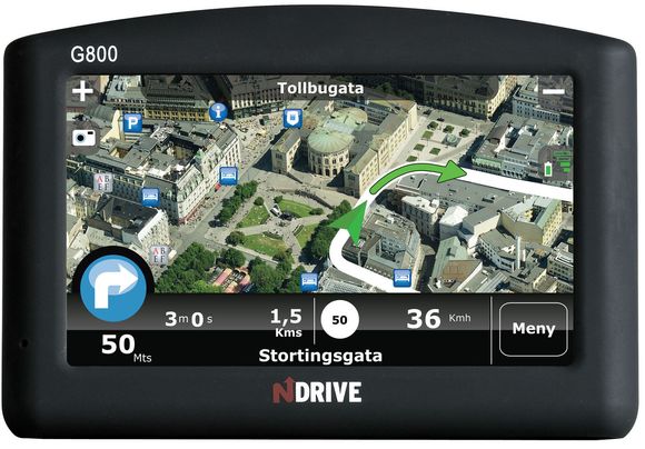 Navigatoren NDrive G800 med Bloms Real Navigation-løsning.
