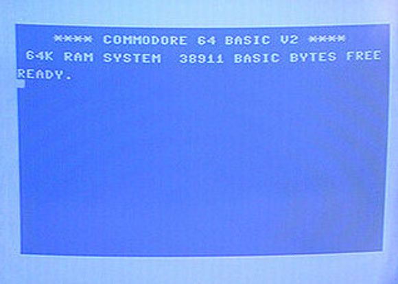 Oppstartsskjermen på en Commodore 64 <i>Bilde: Wikipedia</i>