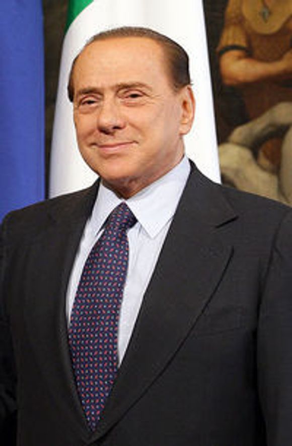 Statsminister Silvio Berlusconi vil gjøre livet umulig for bloggere. Et lovforslag som i disse dager debatteres i Italias nasjonalforsamling vil også gjøre det umulig å drive nettleksikonet Wikipedia. <i>Bilde: Wikimedia Commons</i>