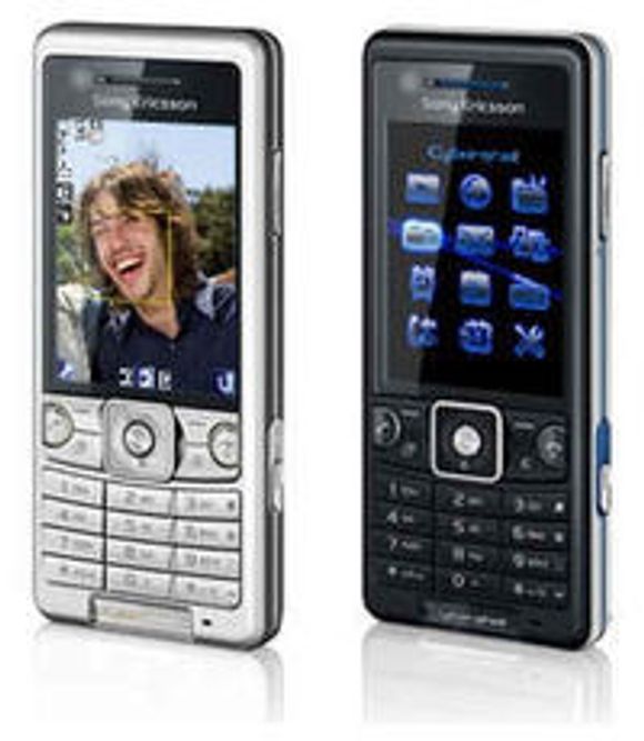 Netcom vil tilby Sony Ericsson C510 med Facebook direkte fra menyen.