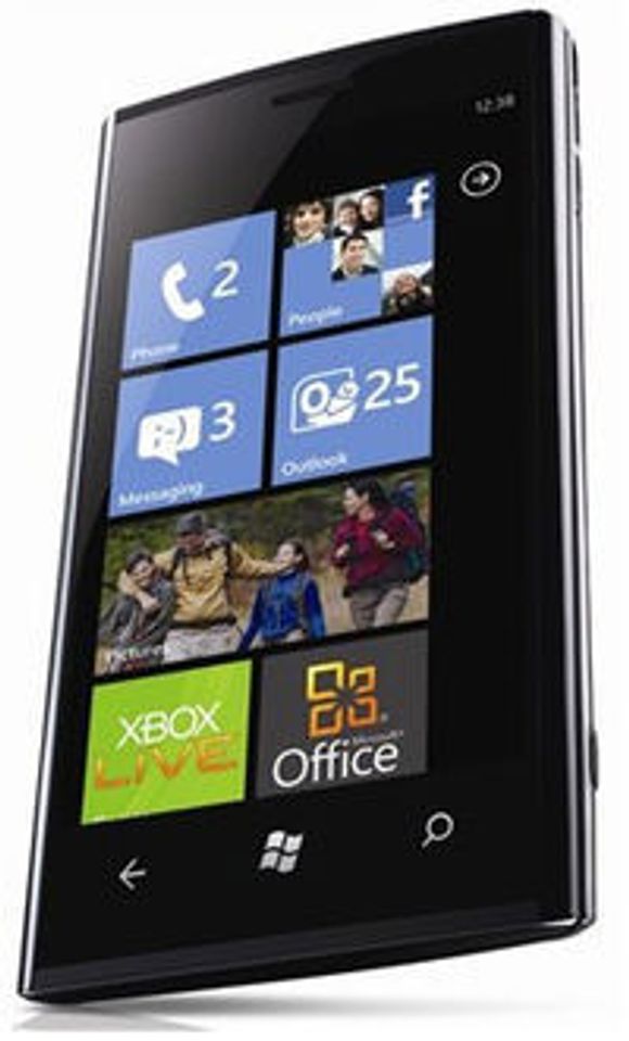 Dell Venue Pro, med 4,1 tommers AMOLED-skjerm og Window Phone 7 blir nå standard utrustning for Dell-ansatte i USA.