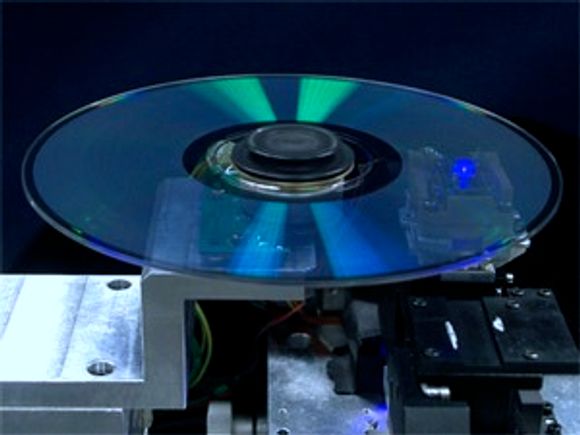 Pioneer 16-lags optisk plate med 400 gigabyte kapasitet