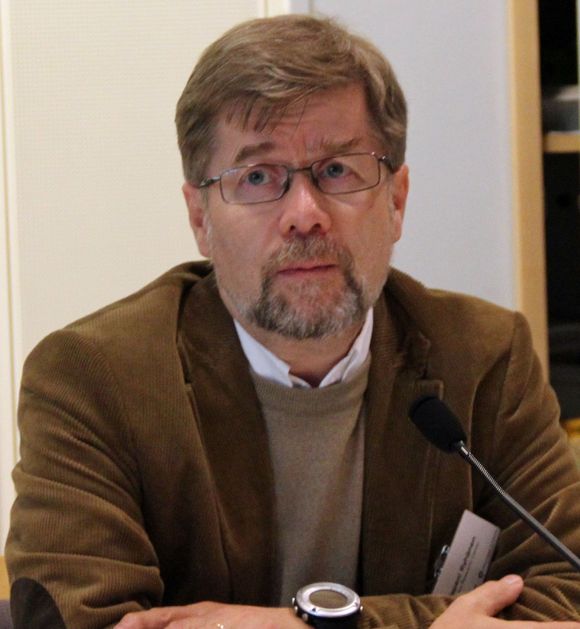 Tapani Ryhänen er laboratoriesjef hos Nokia og medlem av det strategiske rådet til EU-kommisjonens grafénflaggskip. <i>Bilde: Harald Brombach</i>