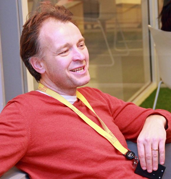 Per Einar Dybvik er én av fire partnere i StartupLab. Han har svært mye erfaring å høste fra, siden han blant annet har vært ansvarlig for utviklingen av forløperen til Opera-nettleseren hos Telenor, for å sette opp Telenors MultiTorg – Norges første webserver, for Gule sider på nett, senere for mobilt innhold i Schibsted og fram til i fjor sommer for Aspiro og musikkstrømmetjenesten WiMP. Allerede i 1997 var han blant kandidatene i digi.no-lesernes kåring av Internetts viktigste nordmann, men nådde ikke helt opp. <i>Bilde: Harald Brombach</i>