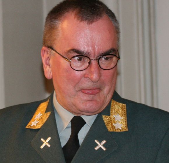 Generalmajor Roar Sundseth, sjef for Cyberforsvaret, sier at han ikke har ansvaret for offensive operasjoner. Hvem har det da? <i>Bilde: Marius Jørgenrud</i>