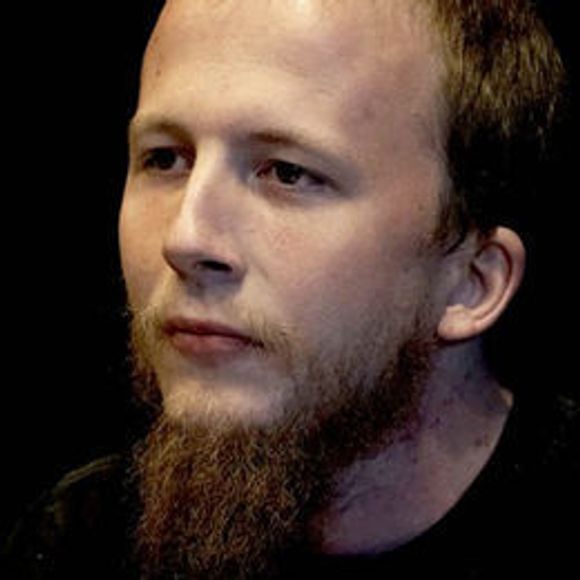 SIKTET: Gottfrid Svartholm Warg er hovedmistenkt bak hackerangrepet i Danmark, slik han var det i den nettopp avsluttede rettssaken i Sverige. <i>Bilde: http</i>