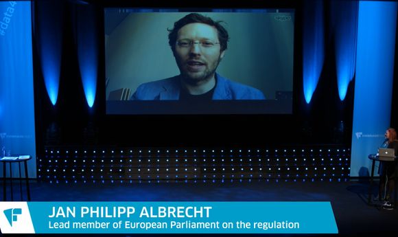 Jan Philipp Albrecht er medlem av Europaparlamentet og deltok via Skype. <i>Foto: Videostrømmen til Forbrukerrådet</i>