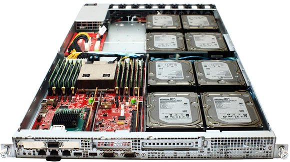 Serveren som Qualcomm viste fram denne uken, skal være basert selskapets Centriq 2400-serversystembrikke med 48 kjerner og 10 nanometers prosessteknologi. <i>Bilde: Microsoft</i>