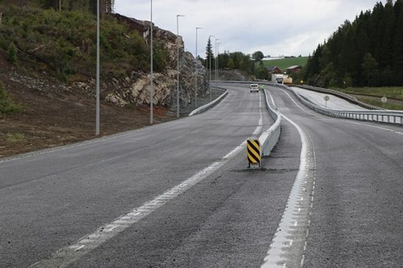 Nå kan trønderne kjøre på helt ny E6. <i>Foto:   Nina Kjeøy/Statens vegvesen</i>