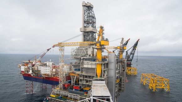 Norge satser fortsatt på å være best på olje, mener artikkelforfatteren. Bildet er fra byggingen av Johan Sverdrup. <i>Foto:  Eirik Helland Urke</i>