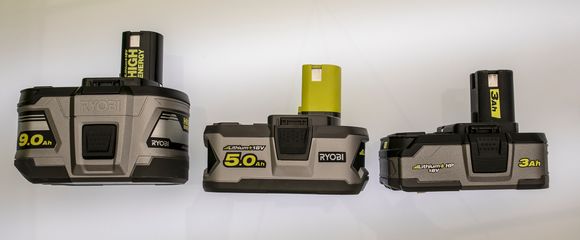 Flere batterier: Ryobi utvider neste år sortimentet av batterier. De kommer med et større trerads 9 Ah batteri og et enrads batteri på 3 Ah. <i>Foto:  Odd R. Valmot</i>