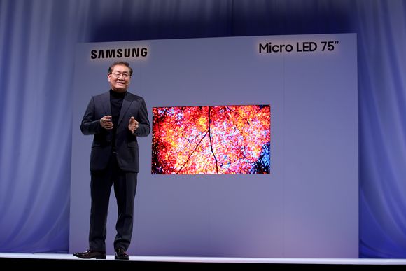 Til neste år: Micro LED-TV-er kommer i 75-tommers utgave i butikkene neste år. Kanskje. <i>Foto:  Samsung</i>