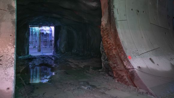 Utgraving av en av mange tverrforbindelsene mellom de to tunellene på Follobanen mellom Oslo og Ski. <i>Foto:  Eirik Helland Urke</i>