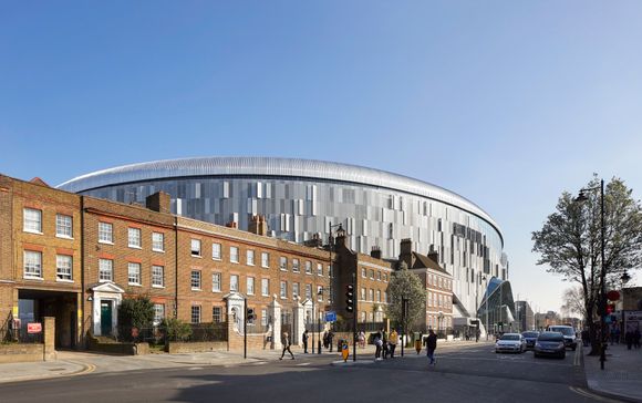 Stadion ligger ved hovedgata i bydelen Tottenham, slik den alltid har gjort. <i>Foto: Tottenham Hotspur Football Club</i>